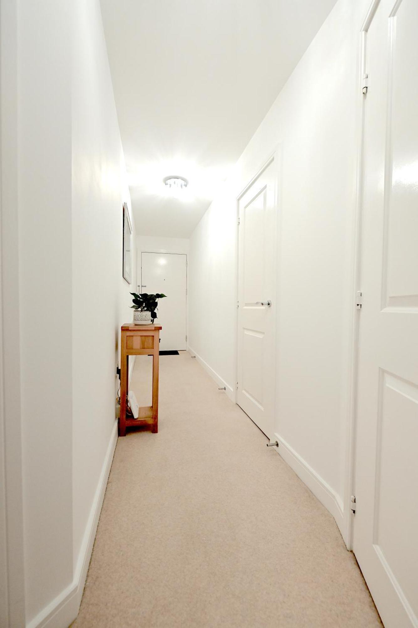 Apartment Perfect For Contractors & Families With Free Secure Parking! Farnborough (Hampshire)