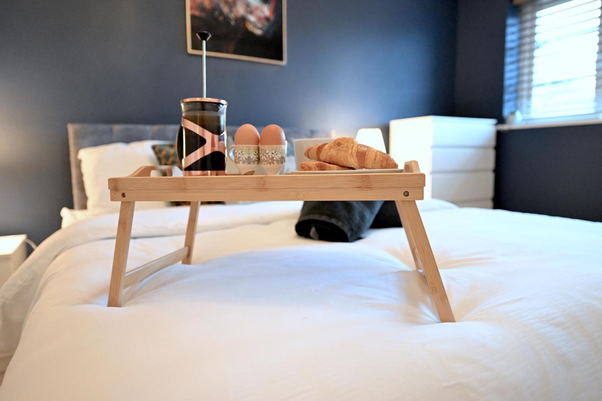 Apartment Perfect For Contractors & Families With Free Secure Parking! Farnborough (Hampshire)