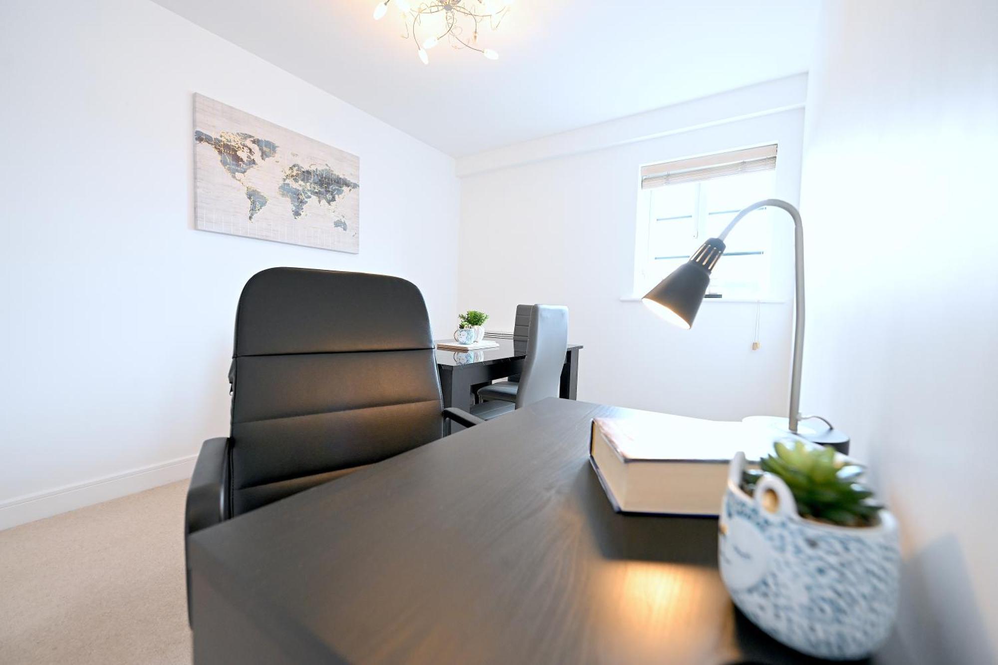 Perfect For Contractors & Families With Free Secure Parking!